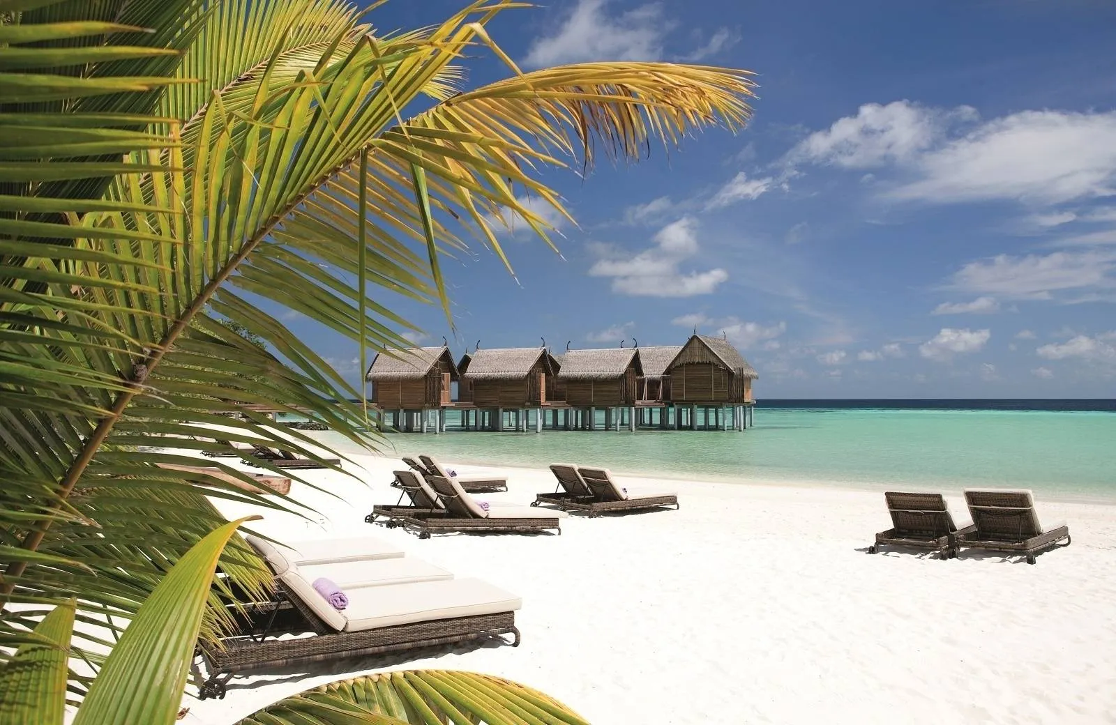 Constance Moofushi Maldives 5*