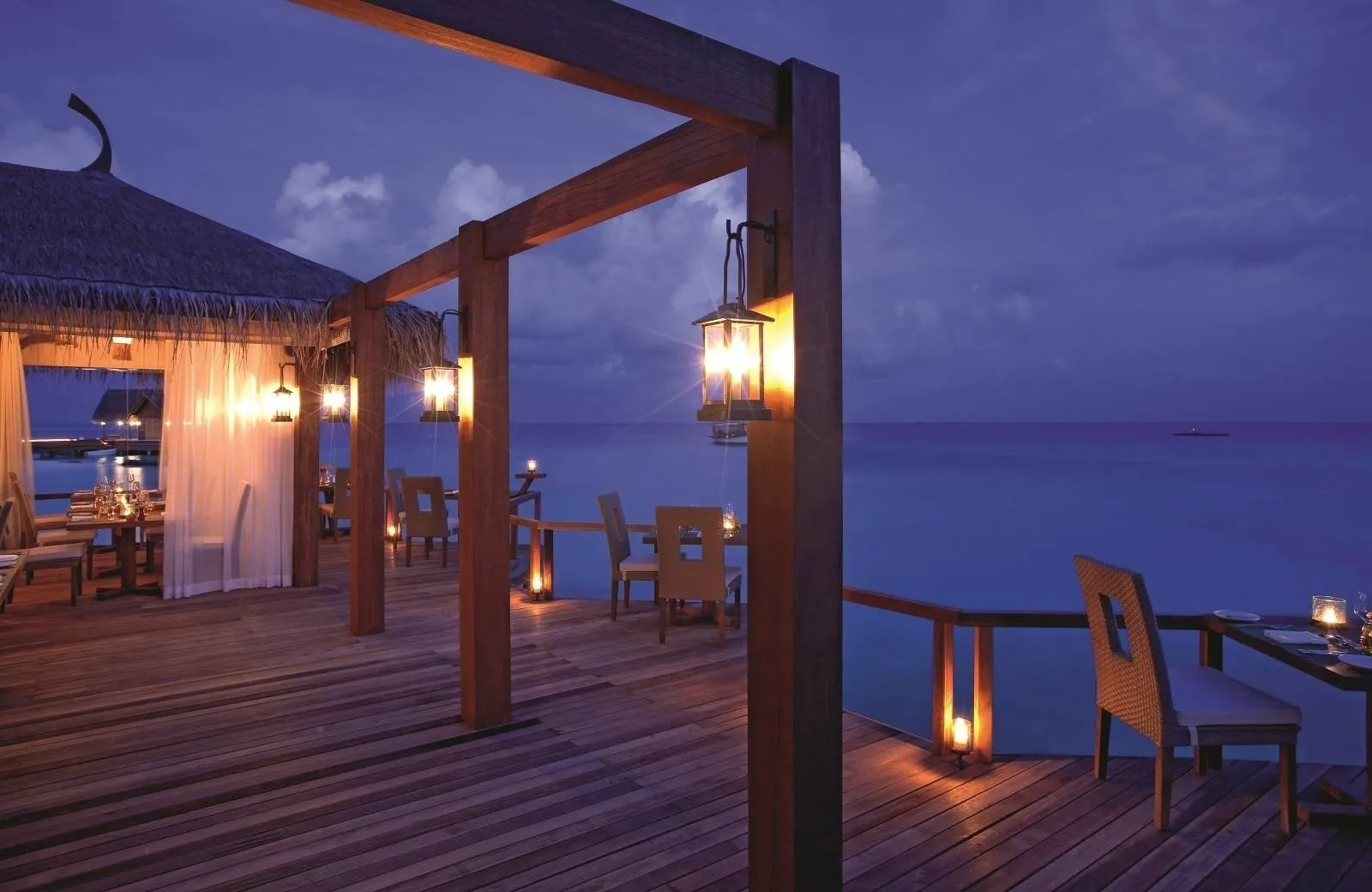 Constance Moofushi Maldives 5*