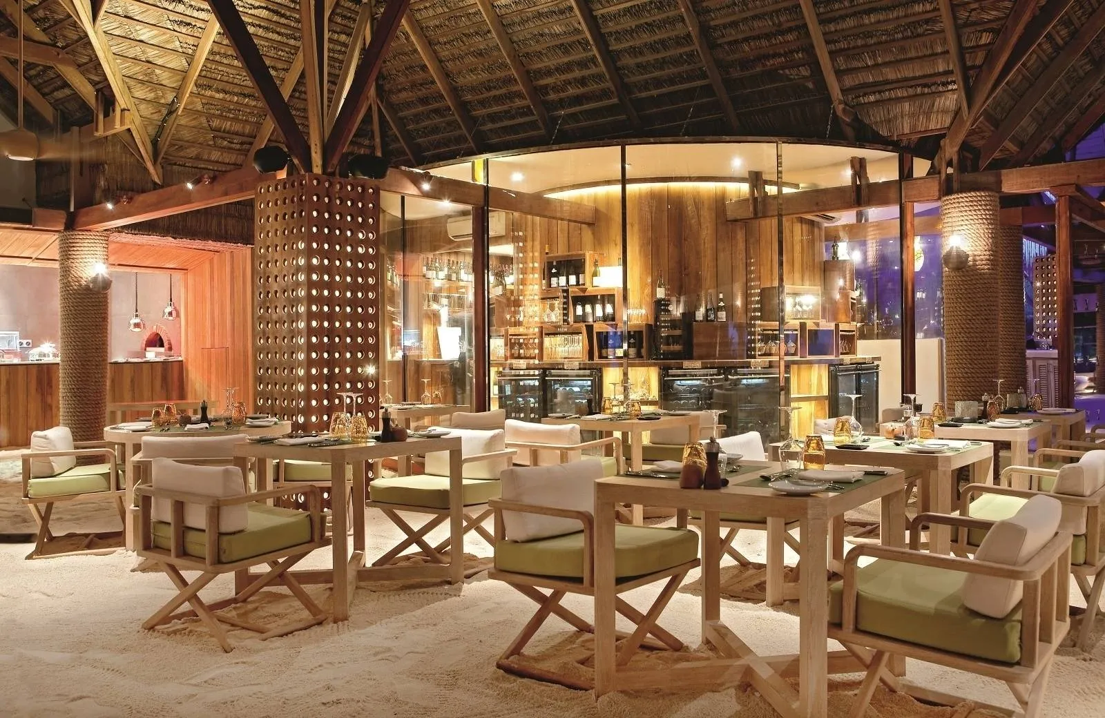 Constance Moofushi Maldives 5*