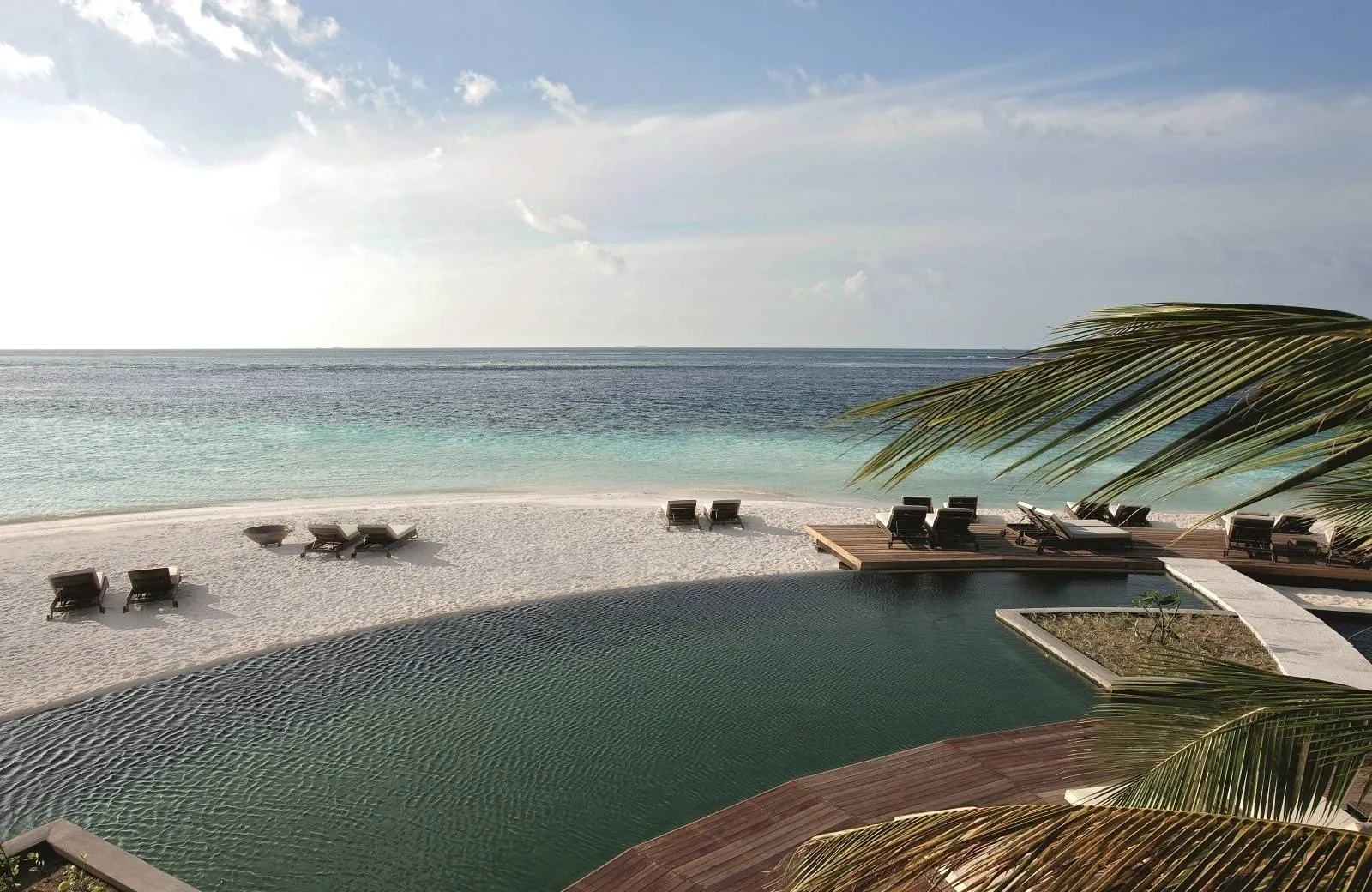Constance Moofushi Maldives 5*