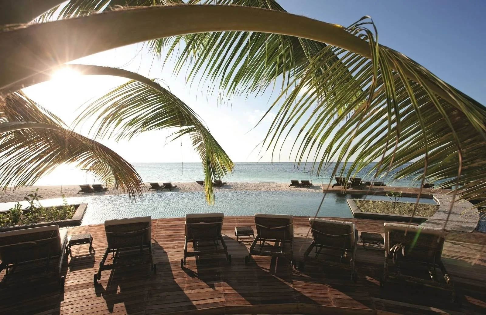 Constance Moofushi Maldives 5*