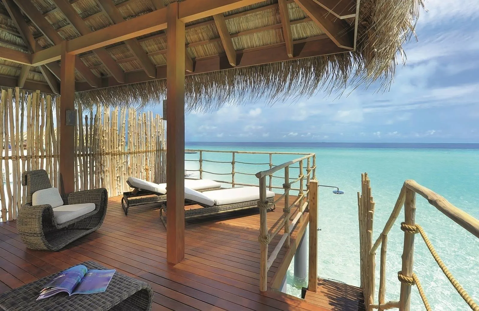 Constance Moofushi Maldives 5*