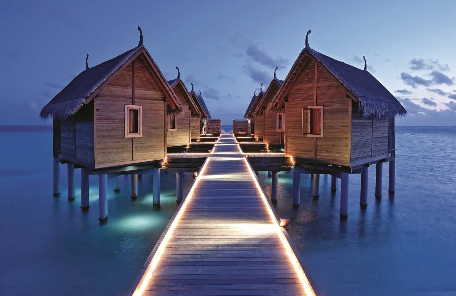 Constance Moofushi Maldives 5*