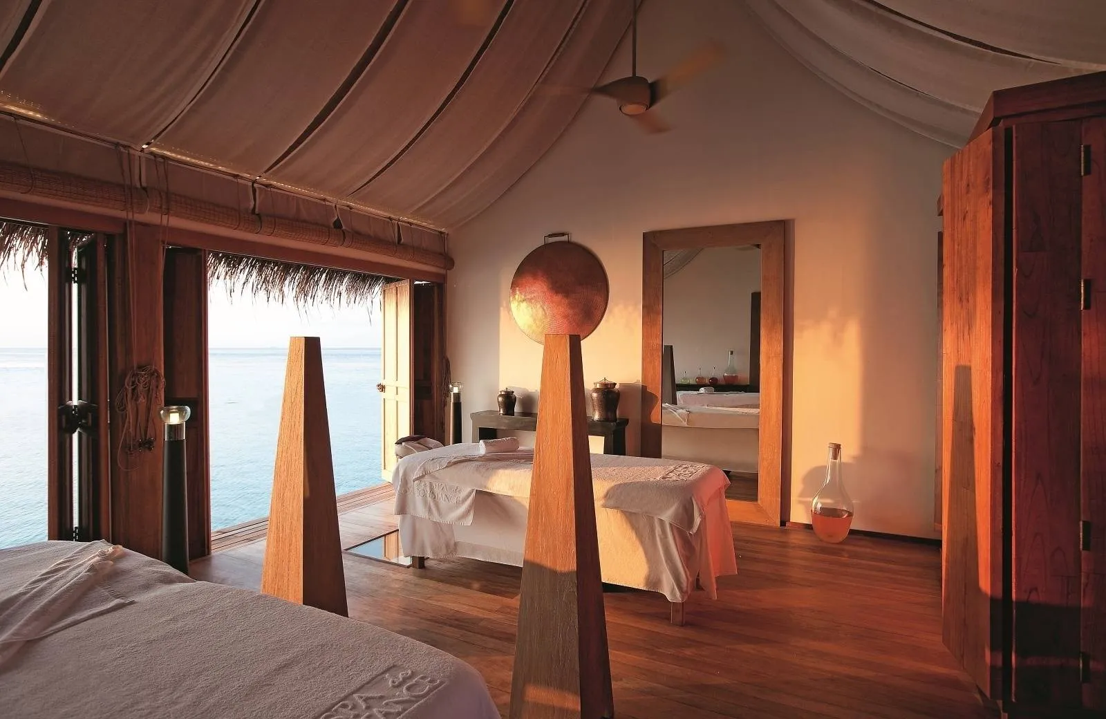 Constance Moofushi Maldives 5*