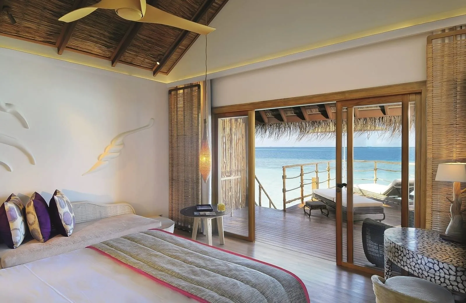 Constance Moofushi Maldives 5*
