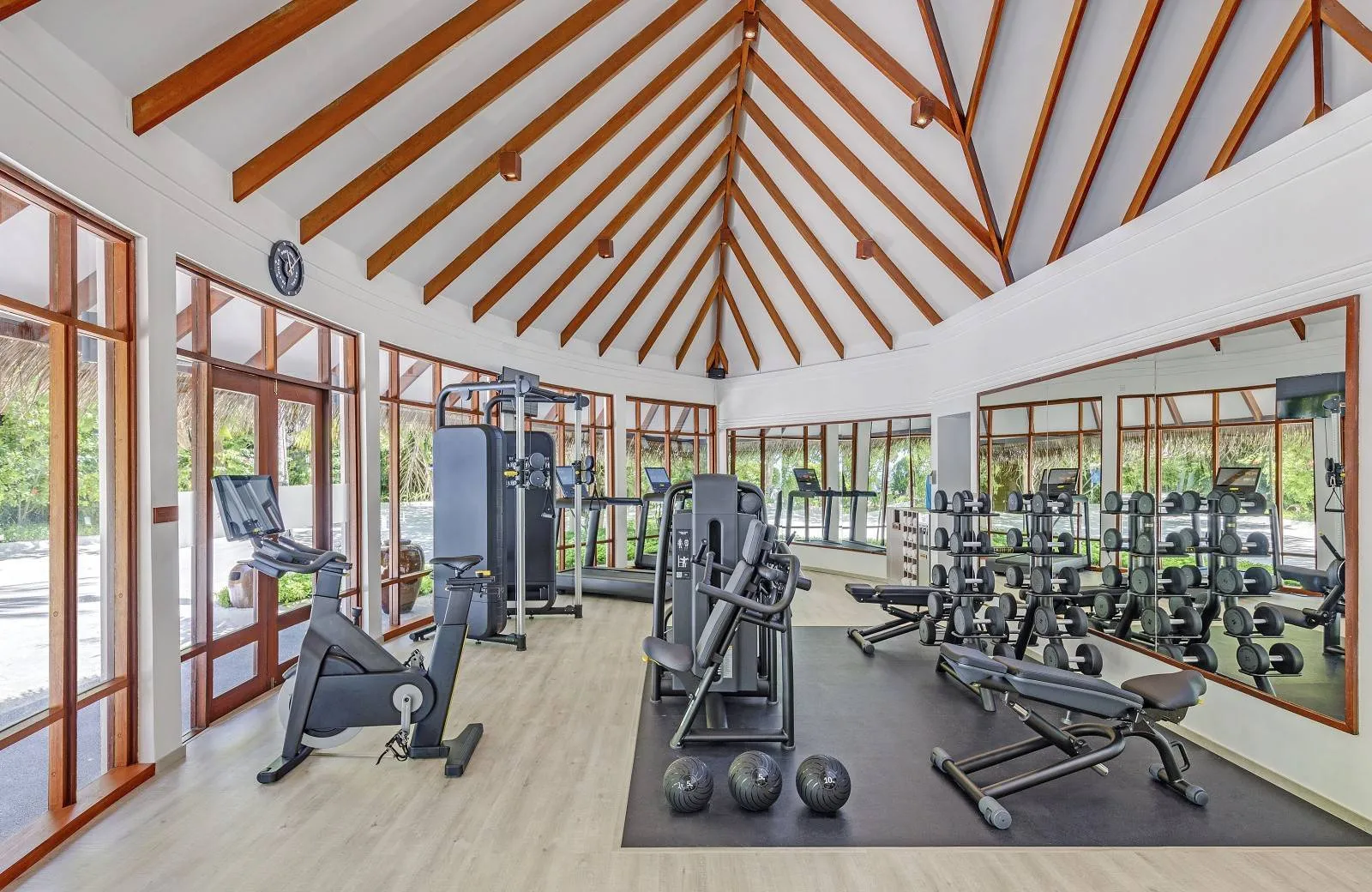 Anantara Dhigu Maldives Resort 5*