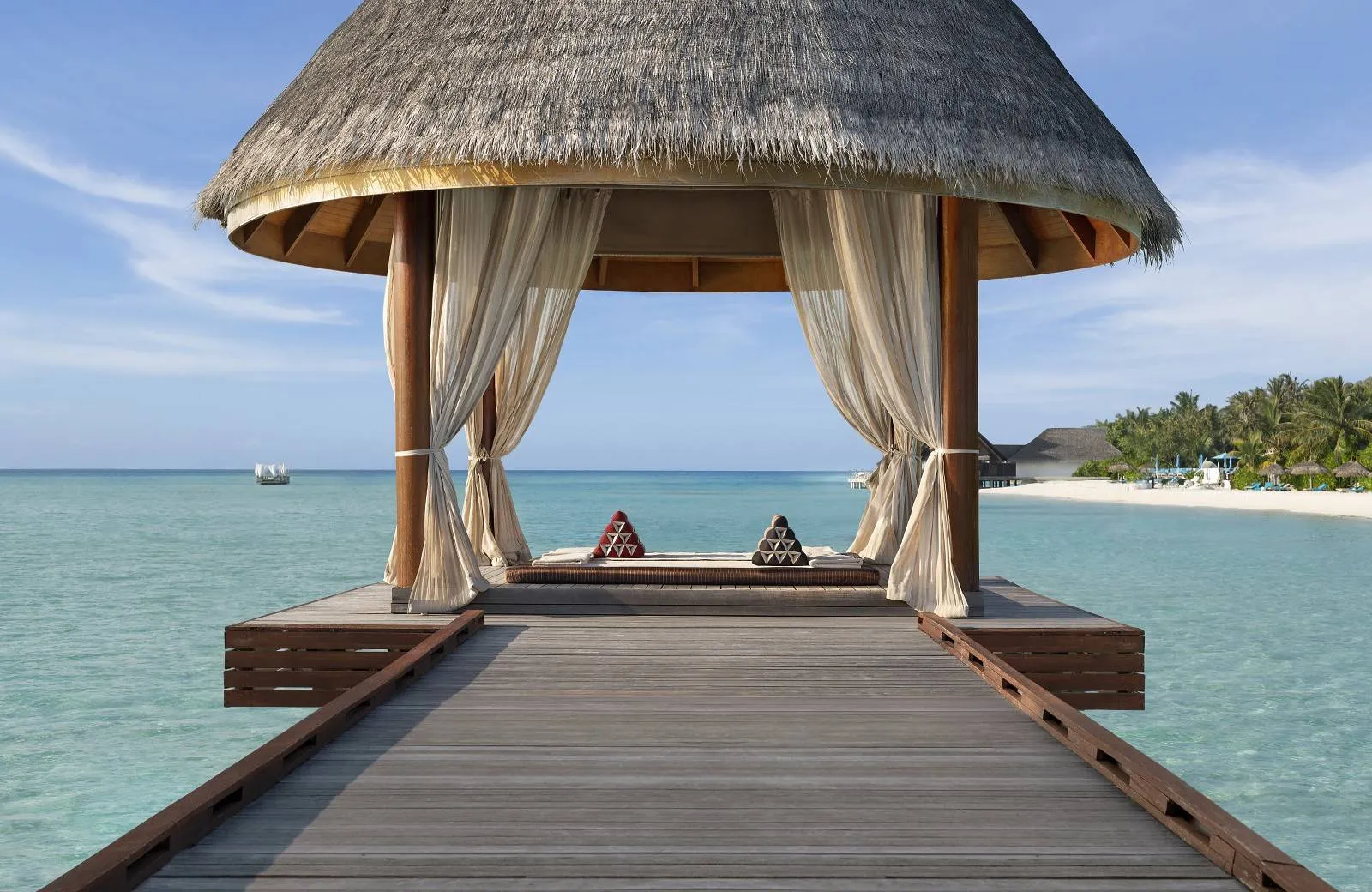 Anantara Dhigu Maldives Resort 5*