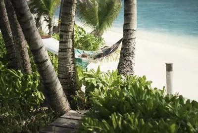 Four Seasons Resort Seychelles at Desroches Island 5*