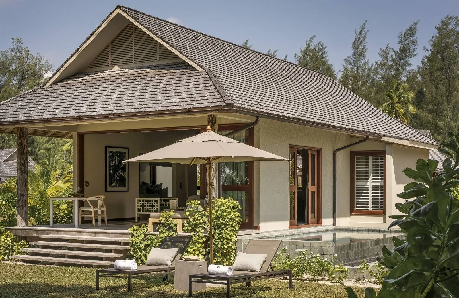 Four Seasons Resort Seychelles at Desroches Island 5*