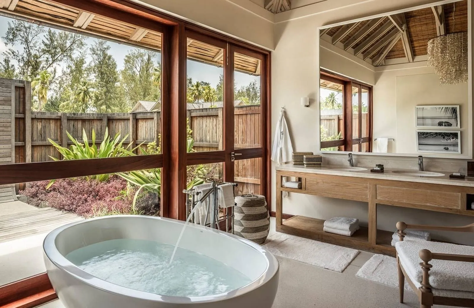 Four Seasons Resort Seychelles at Desroches Island 5*