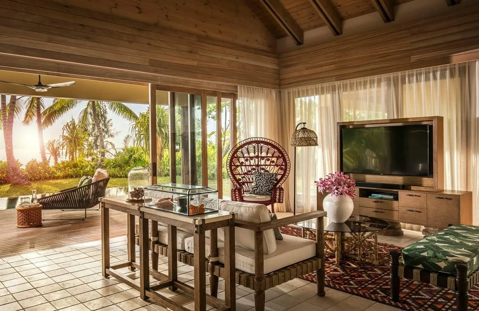 Four Seasons Resort Seychelles at Desroches Island 5*