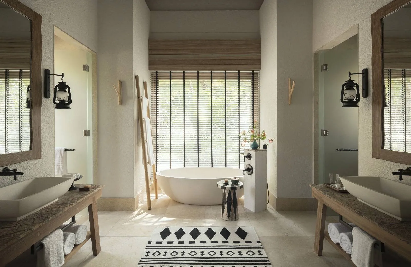 Four Seasons Resort Seychelles at Desroches Island 5*