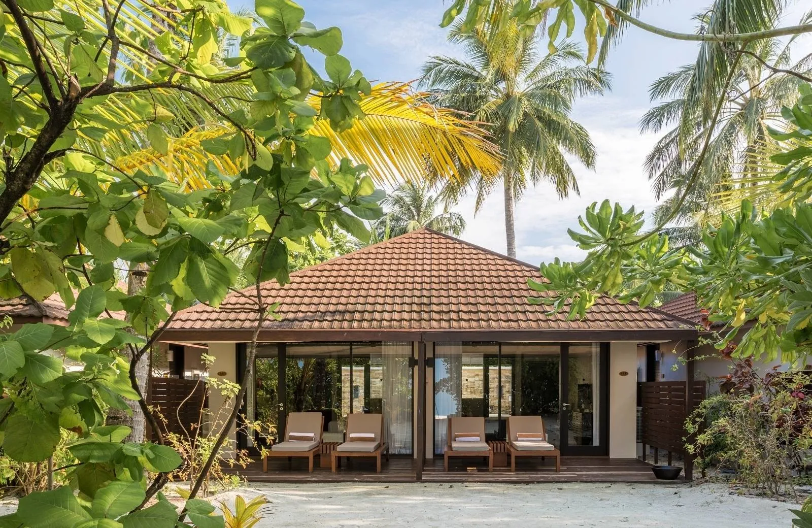 Lily Beach Resort & Spa 5*