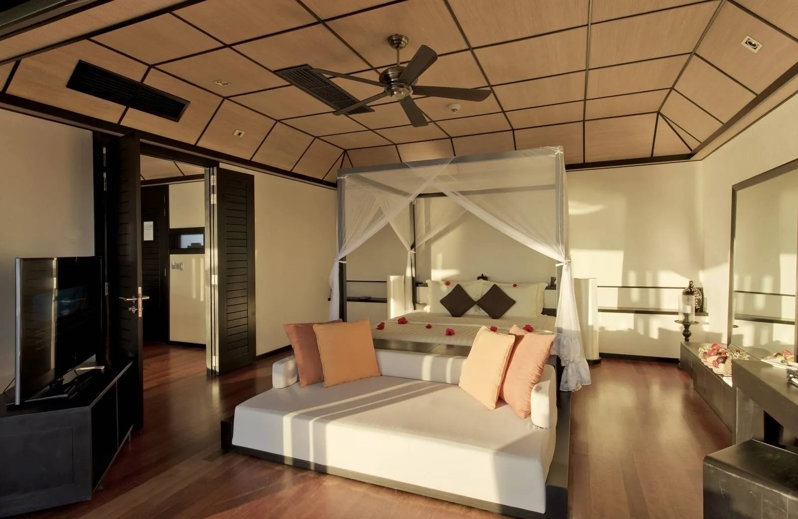 Lily Beach Resort & Spa 5*