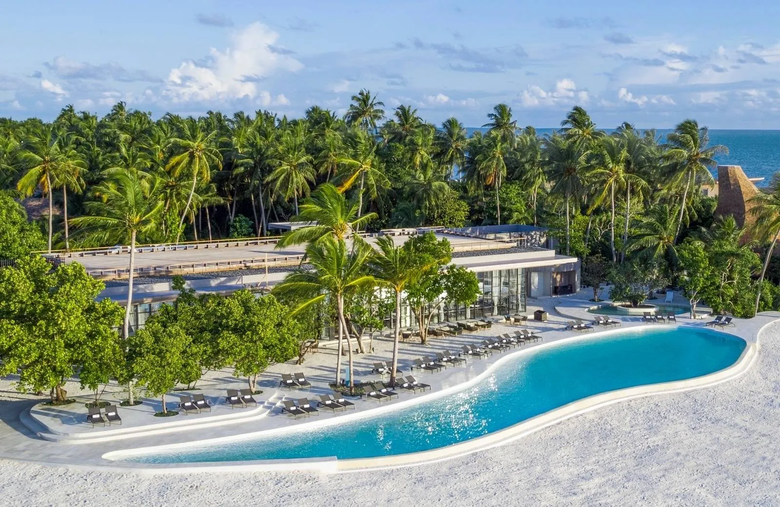 The St. Regis Maldives Vommuli Resort 5*