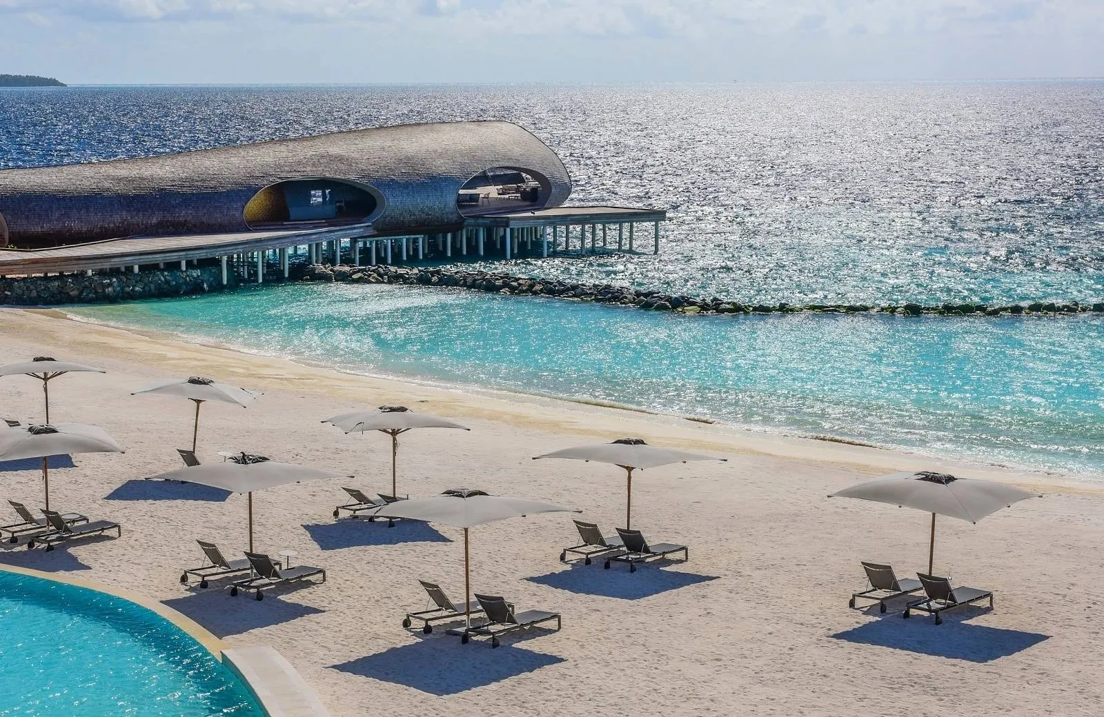 The St. Regis Maldives Vommuli Resort 5*