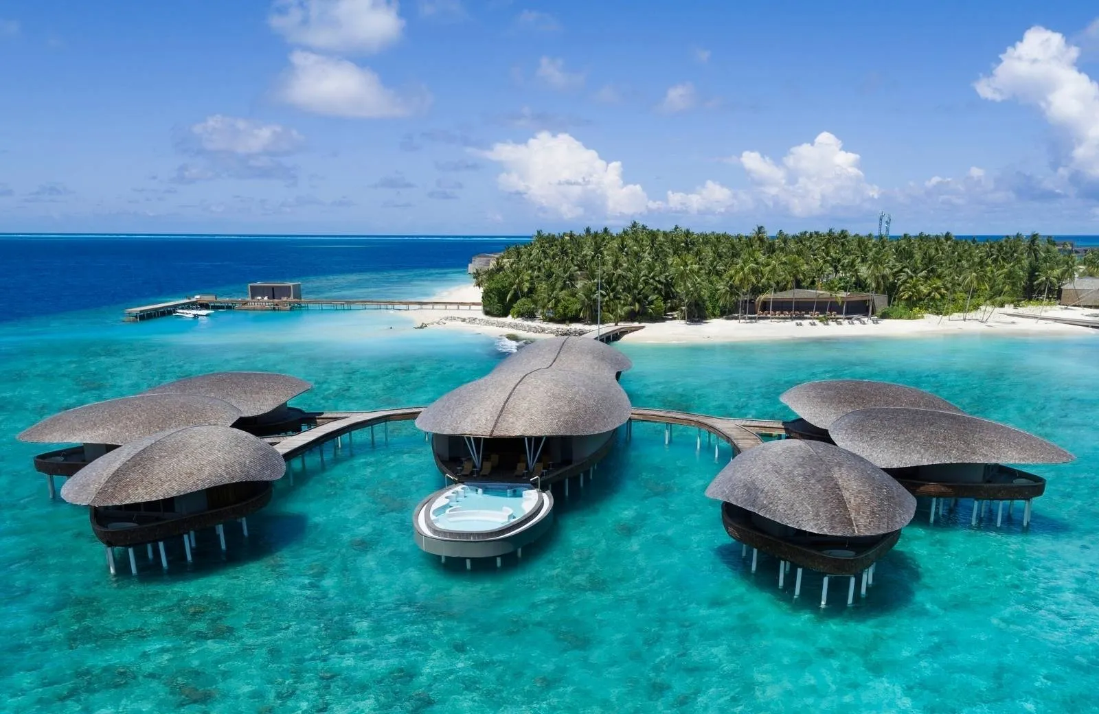The St. Regis Maldives Vommuli Resort 5*