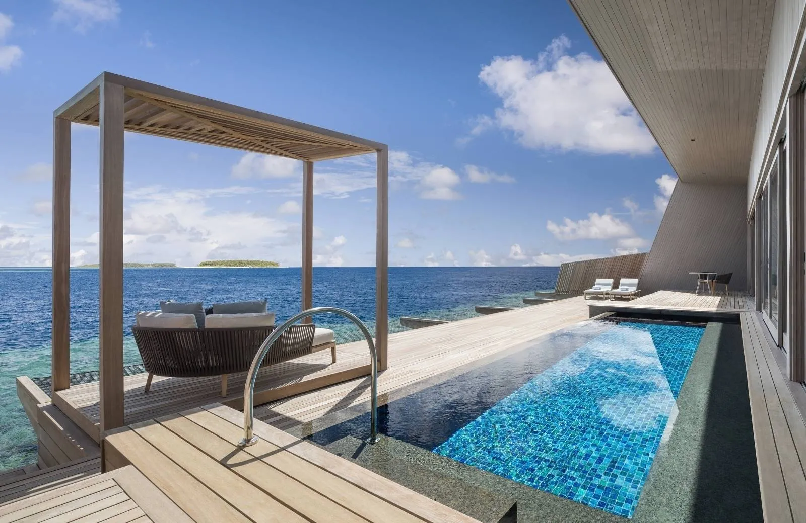 The St. Regis Maldives Vommuli Resort 5*