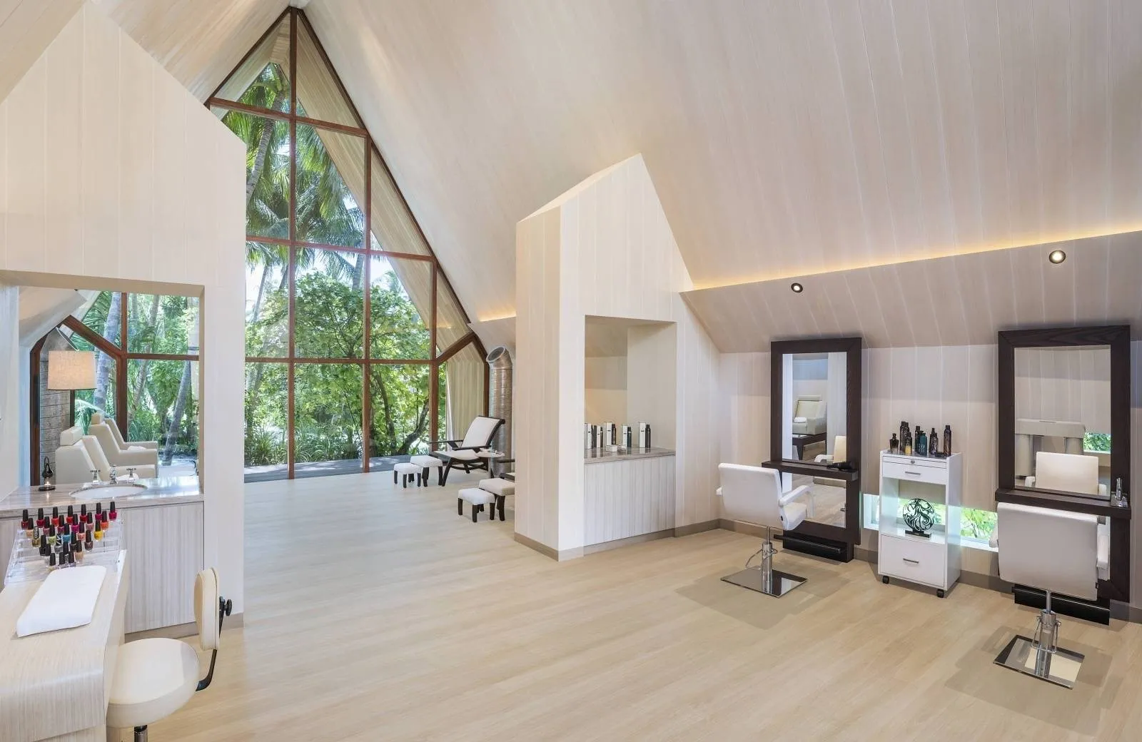 The St. Regis Maldives Vommuli Resort 5*