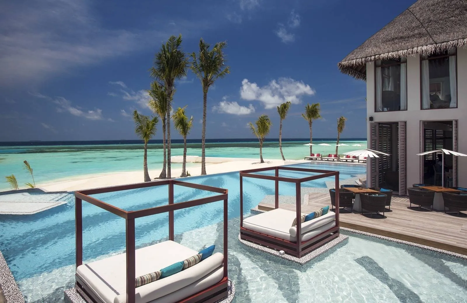 OZEN Life Maadhoo 5*
