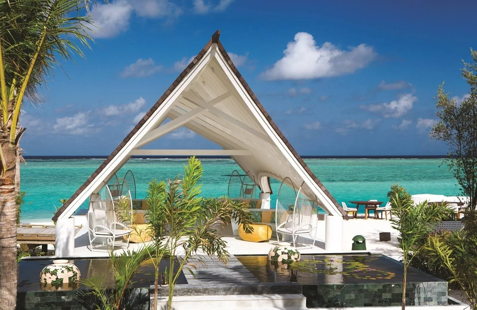 OZEN Life Maadhoo 5*