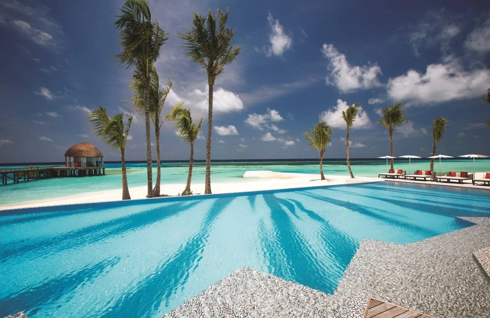 OZEN Life Maadhoo 5*