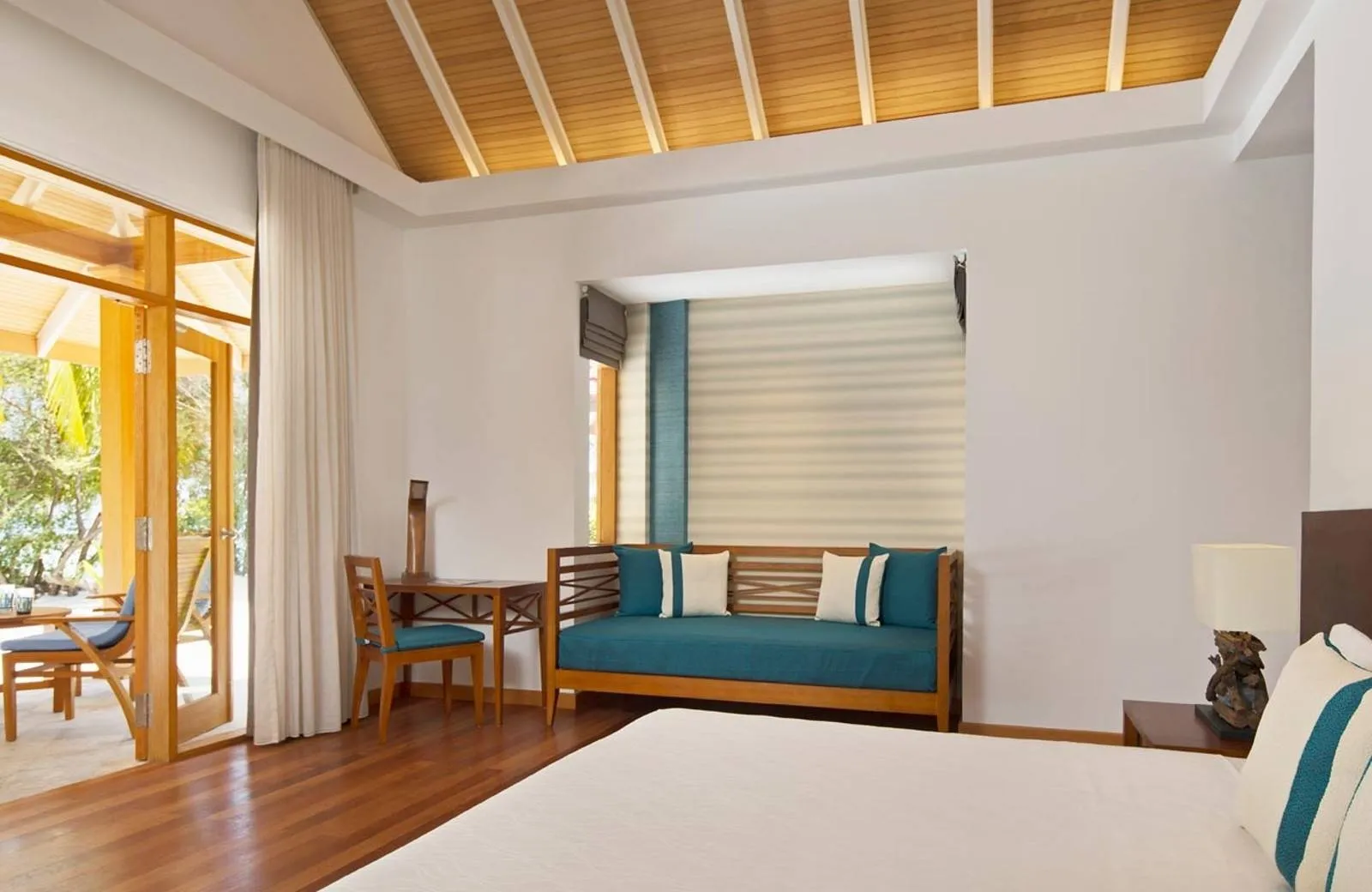 Kurumba Maldives 5*