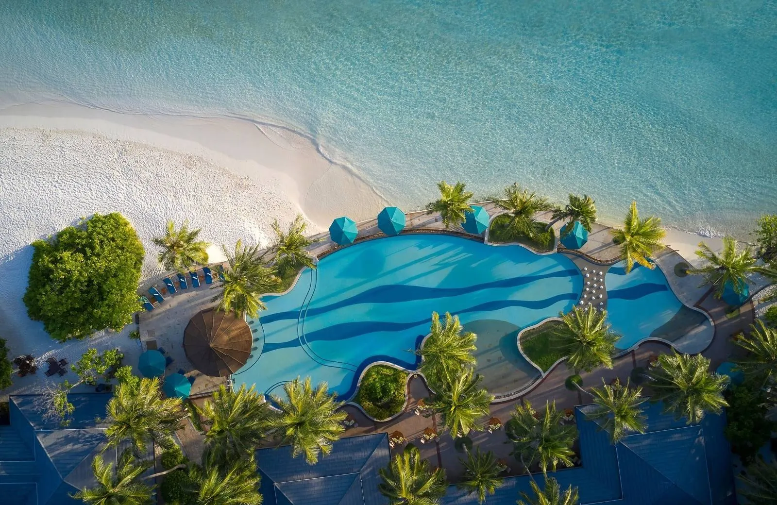 Royal Island Resort & Spa 5*