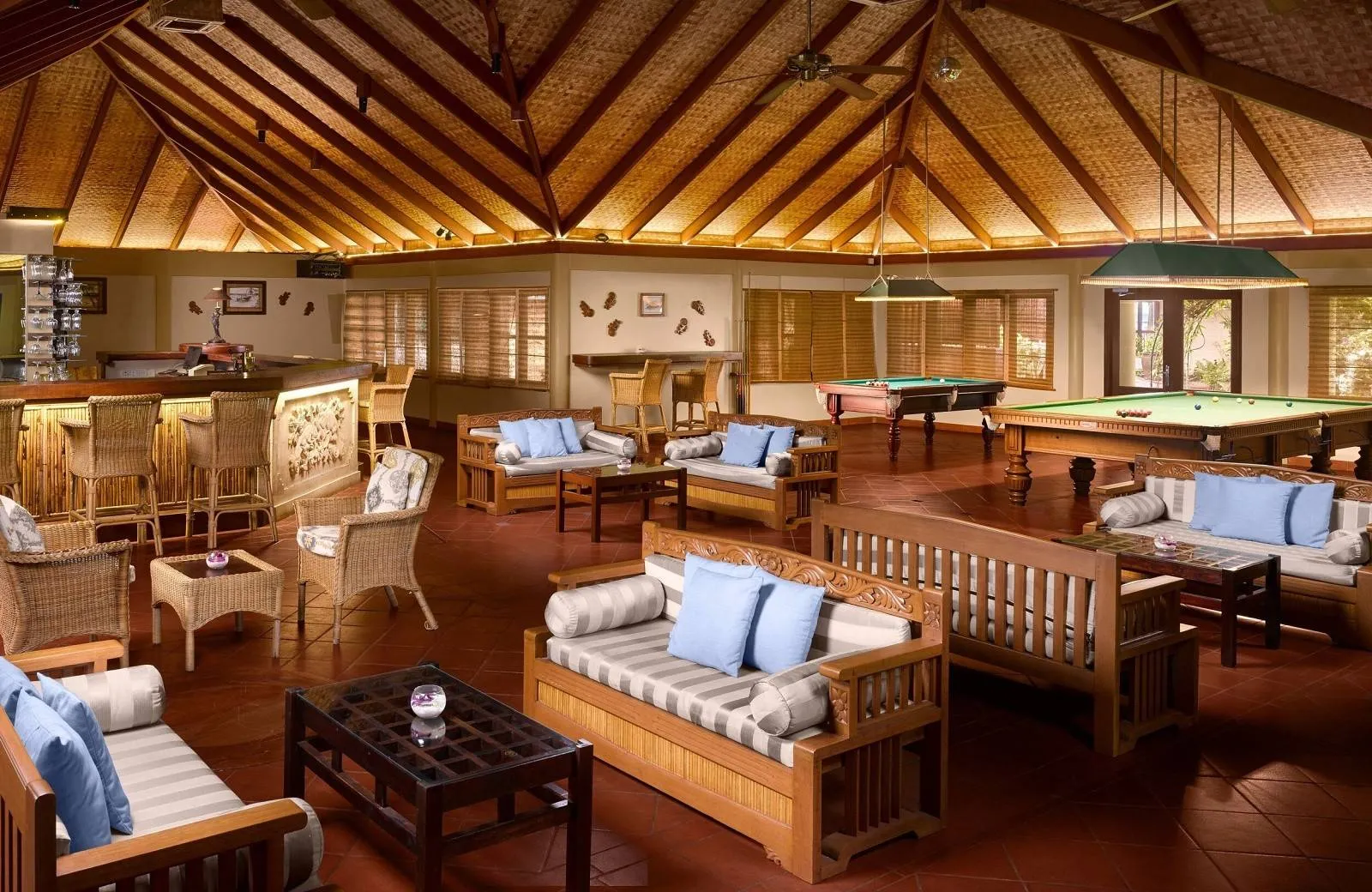 Royal Island Resort & Spa 5*