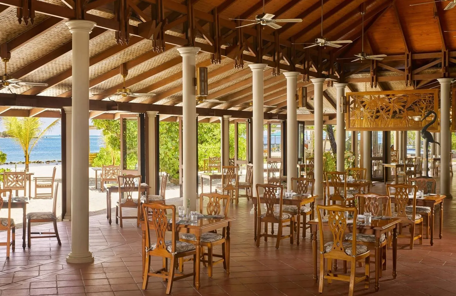 Royal Island Resort & Spa 5*