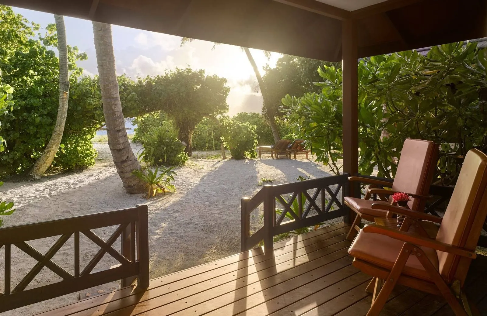 Royal Island Resort & Spa 5*