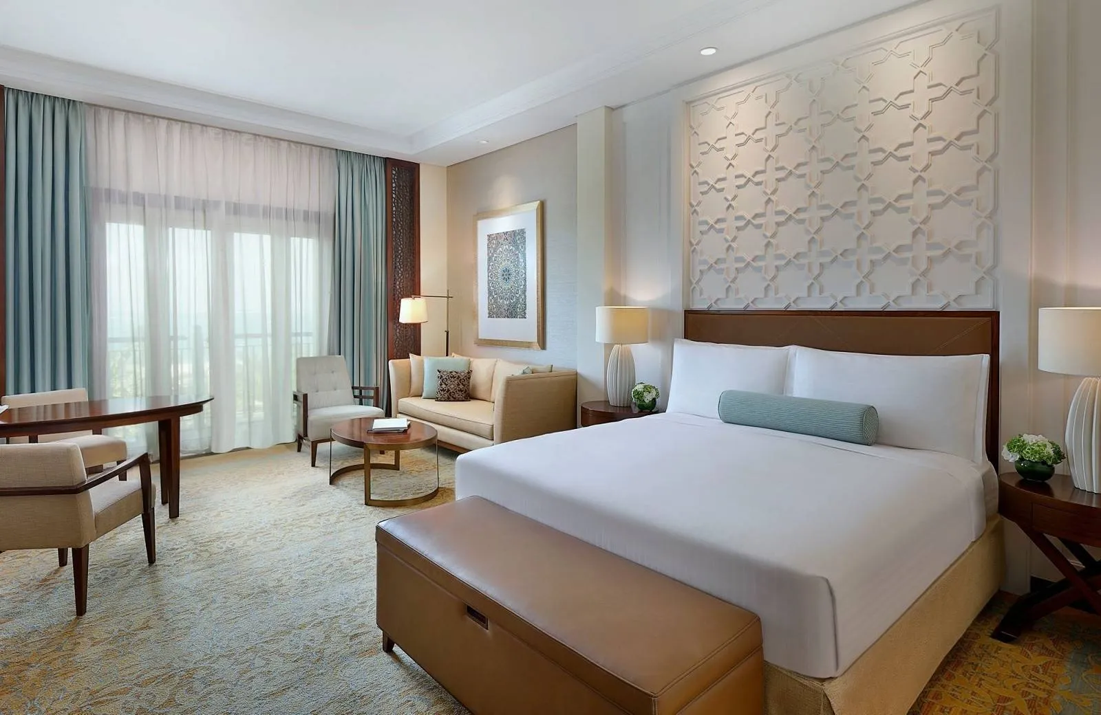 The Ritz-Carlton, Dubai 5*