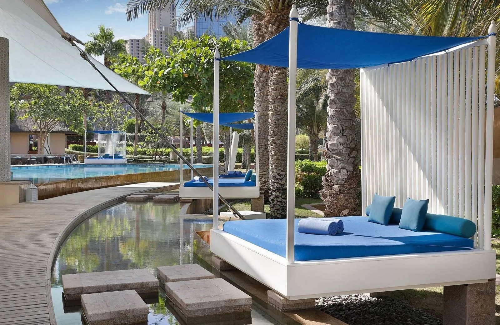 The Ritz-Carlton, Dubai 5*