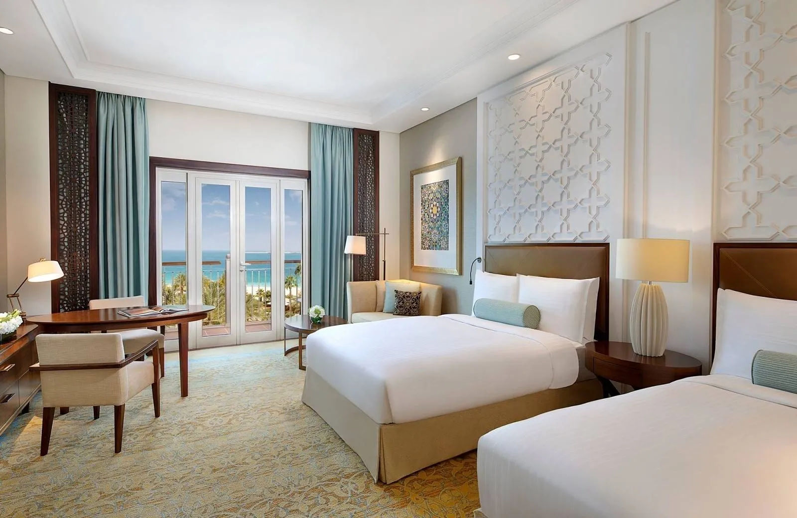 The Ritz-Carlton, Dubai 5*