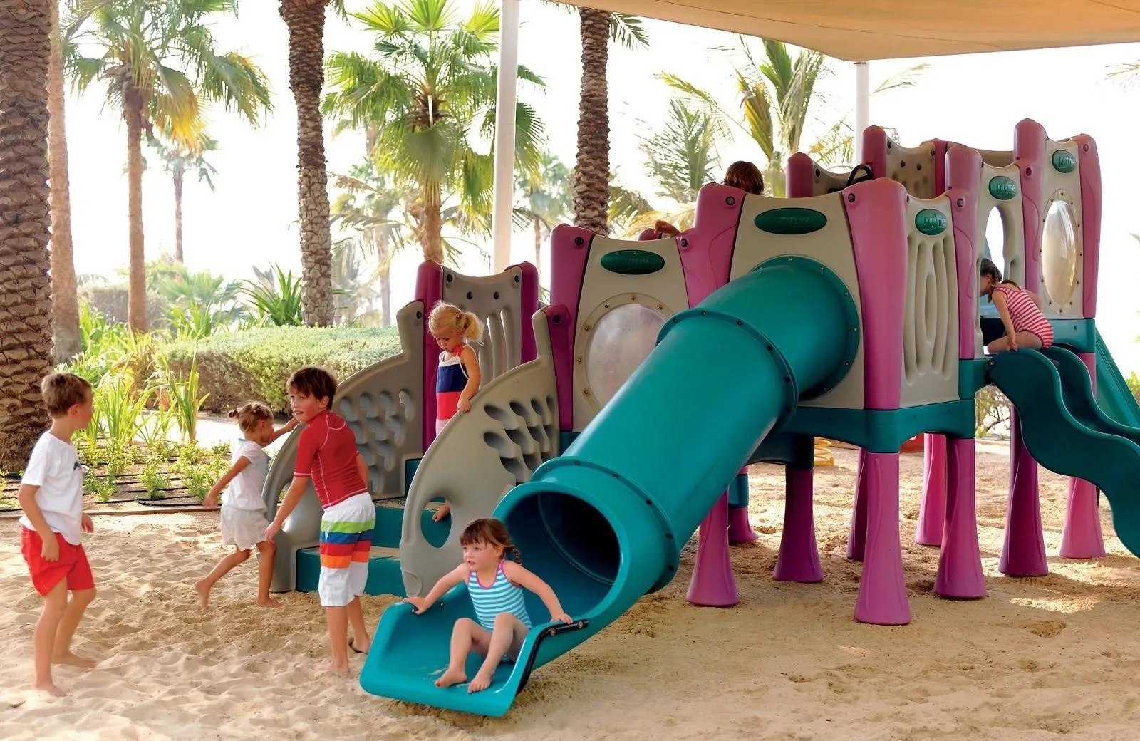 The Ritz-Carlton, Dubai 5*