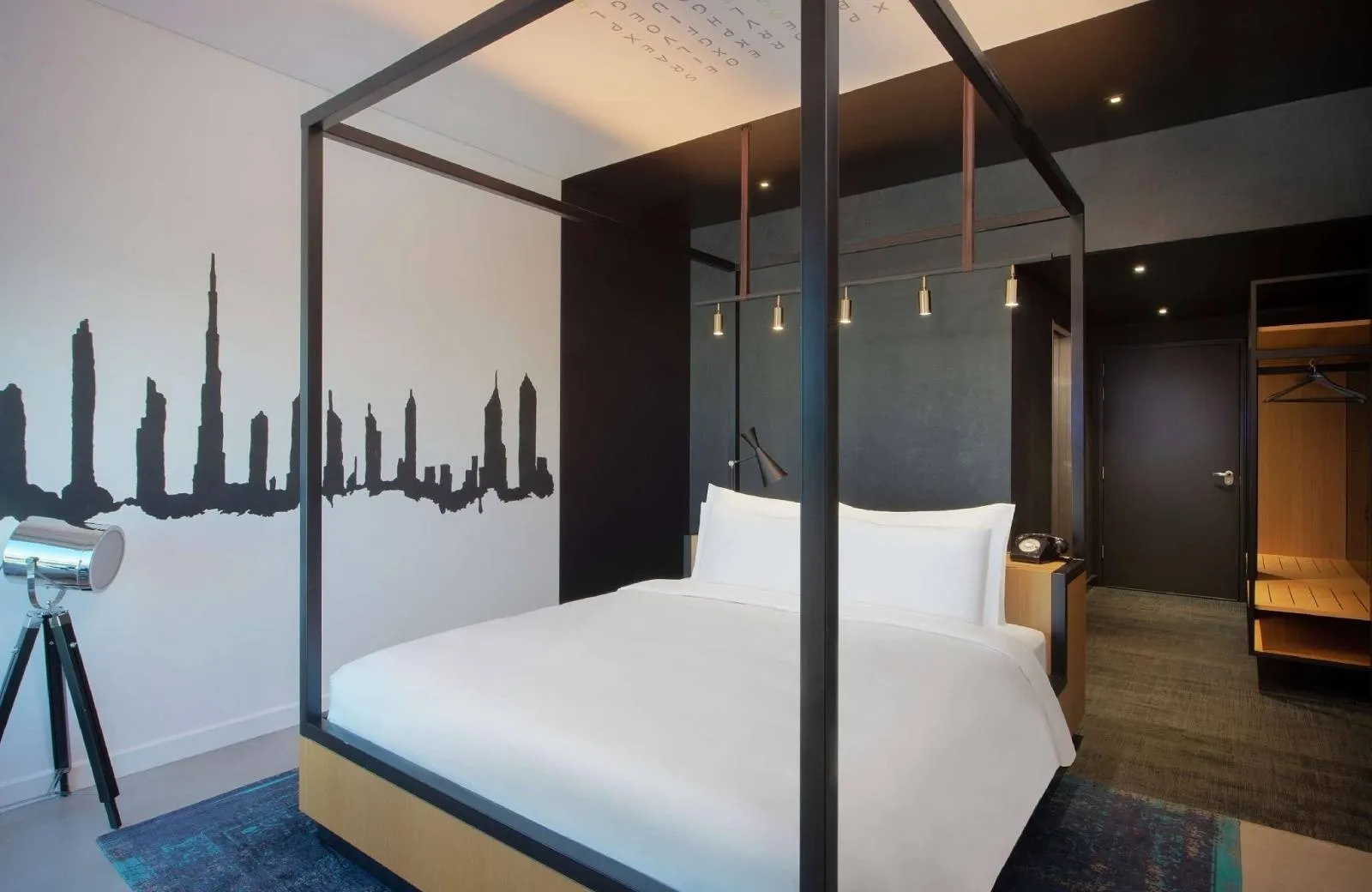 Canopy by Hilton Dubai Al Seef 4*