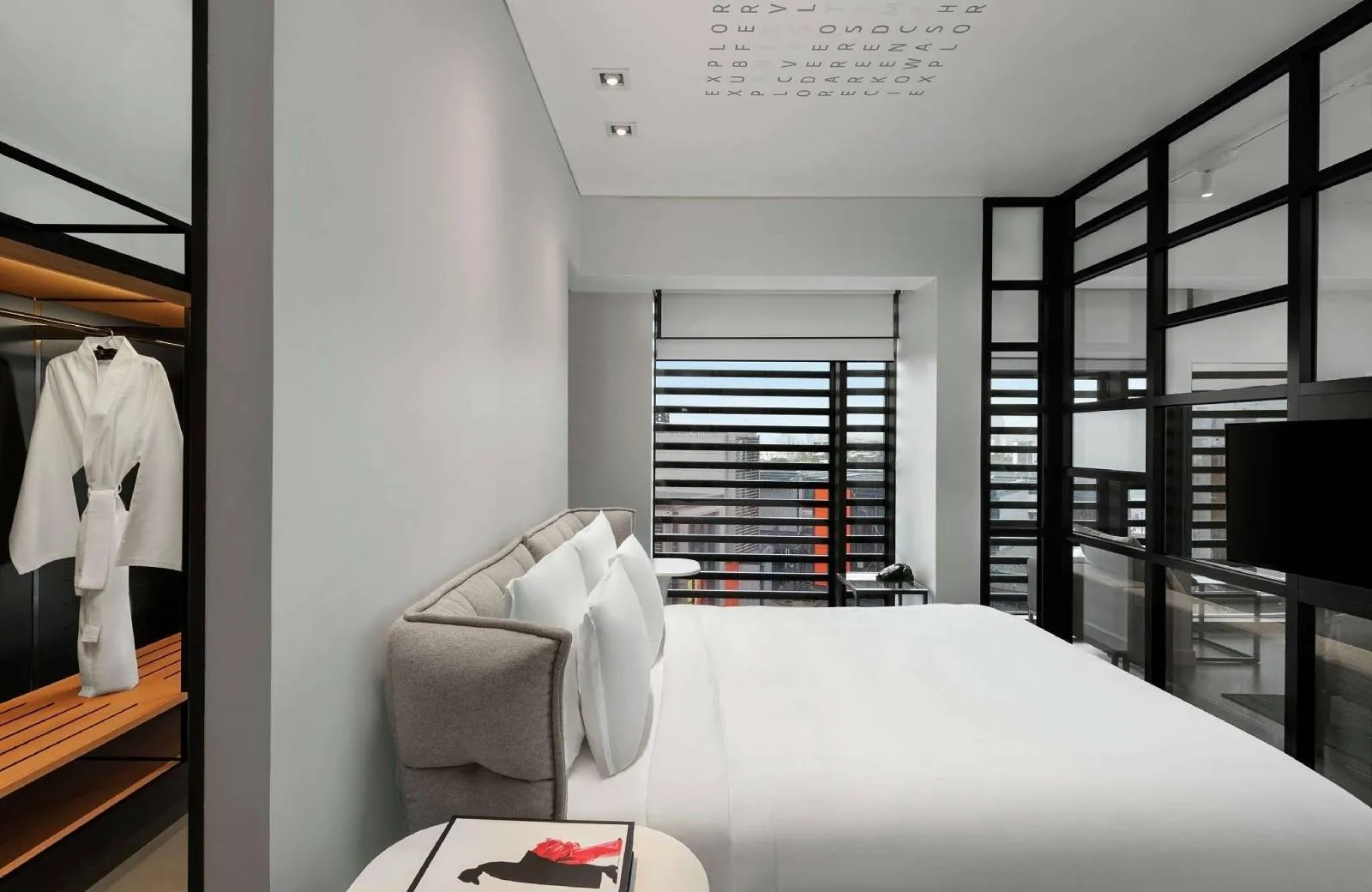 Canopy by Hilton Dubai Al Seef 4*