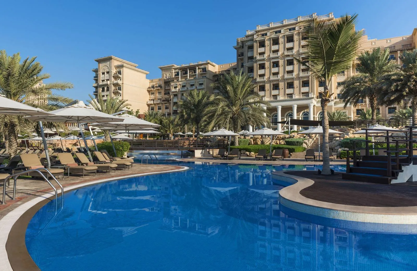 The Westin Dubai Mina Seyahi Beach Resort & Marina 5*