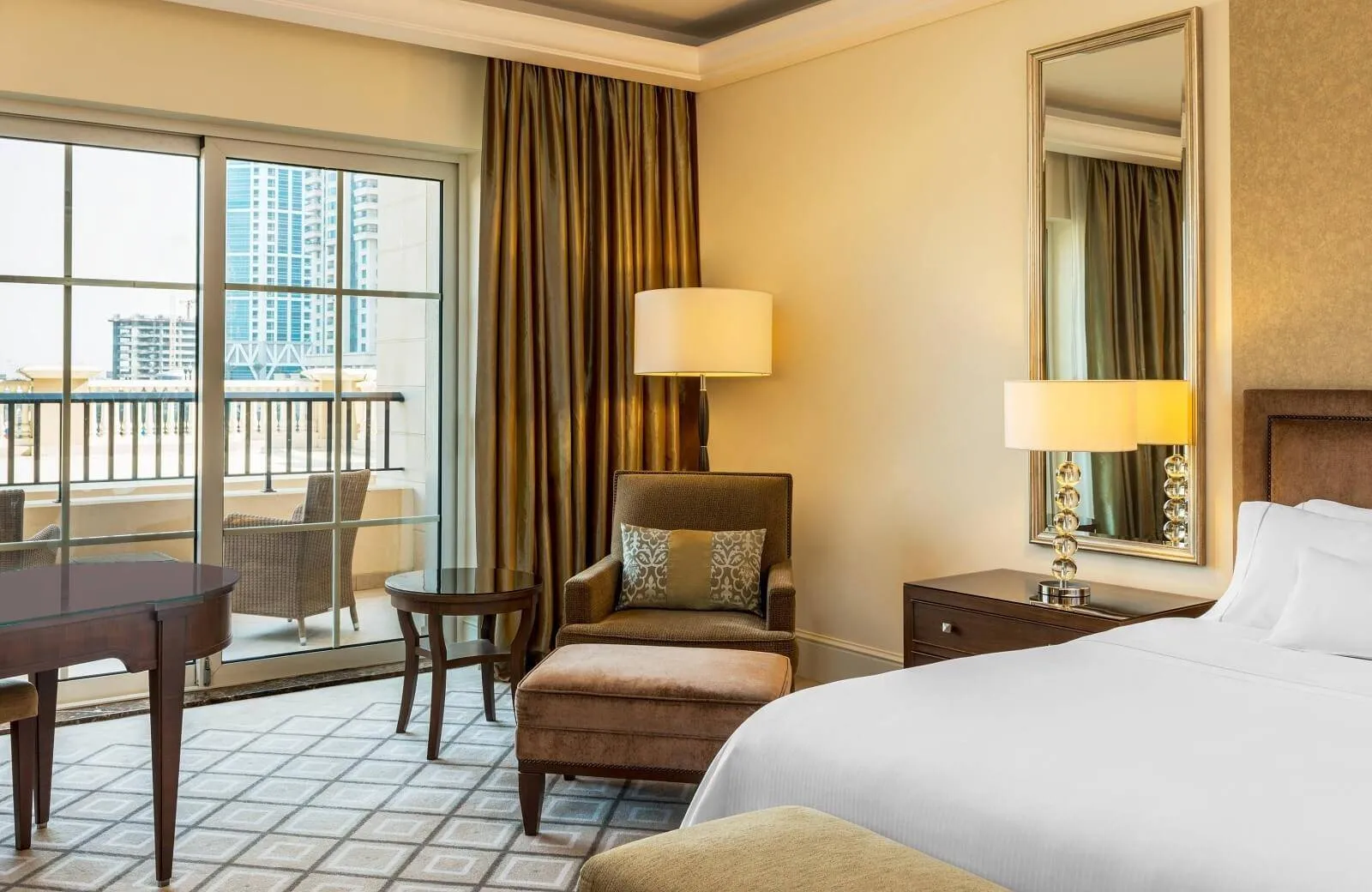 The Westin Dubai Mina Seyahi Beach Resort & Marina 5*