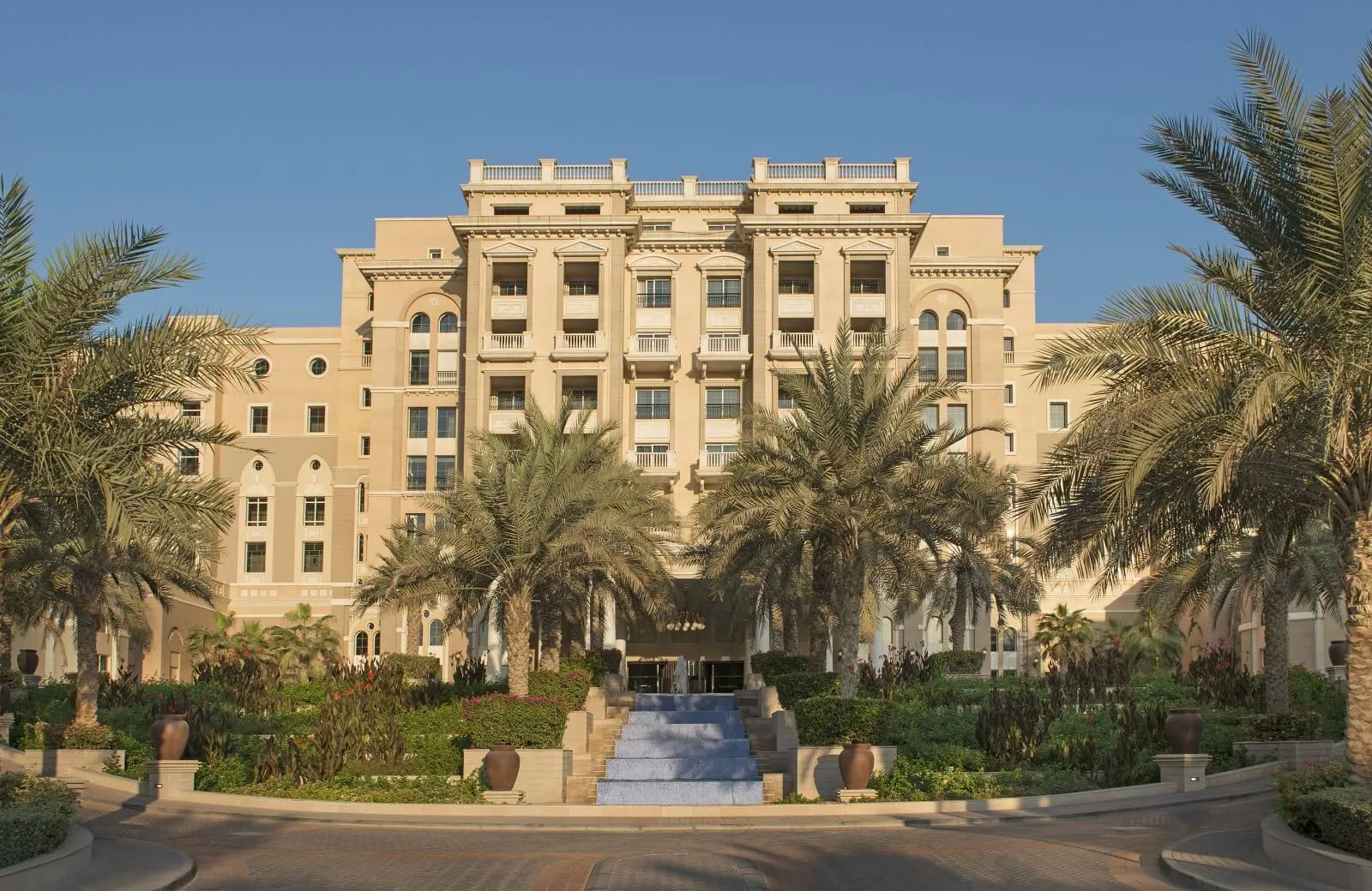 The Westin Dubai Mina Seyahi Beach Resort & Marina 5*