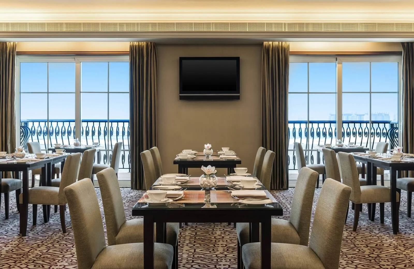 The Westin Dubai Mina Seyahi Beach Resort & Marina 5*