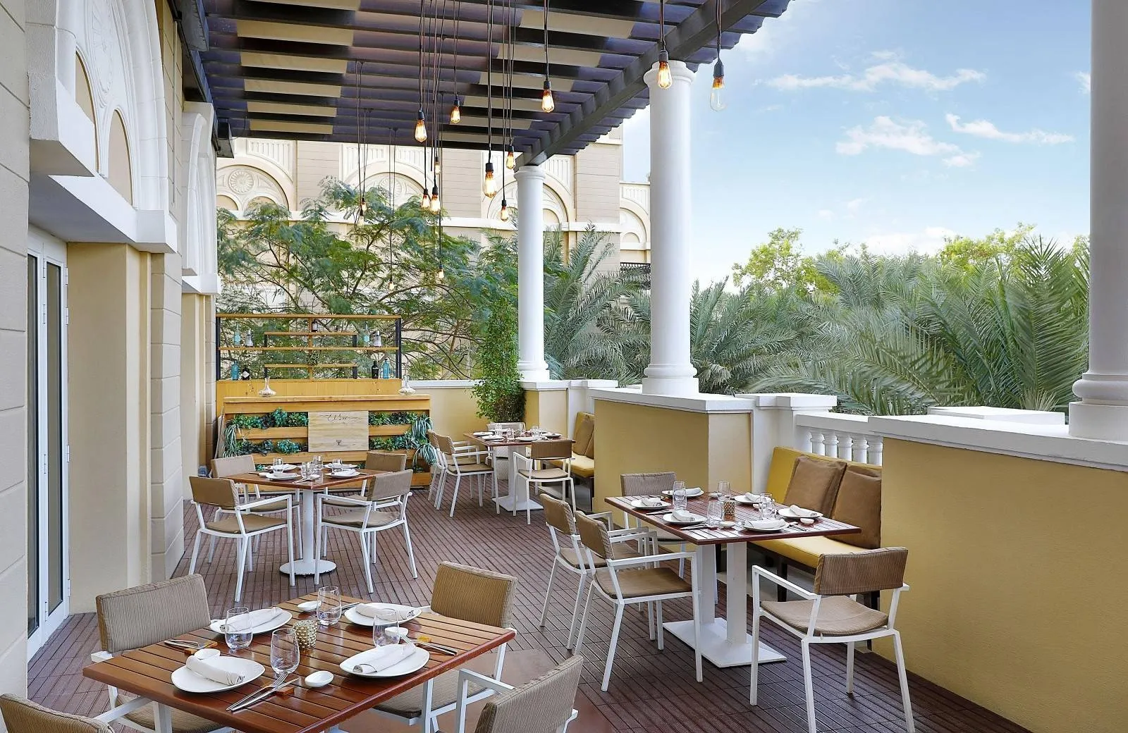 The Westin Dubai Mina Seyahi Beach Resort & Marina 5*