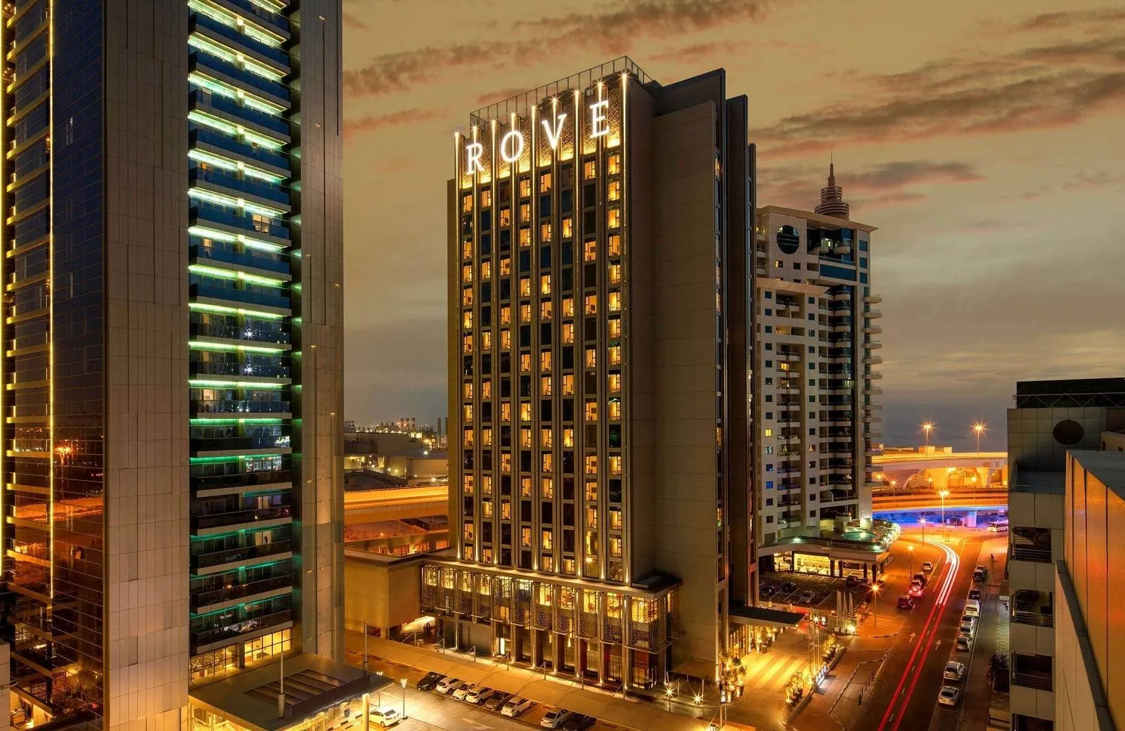 Rove Dubai Marina 3*