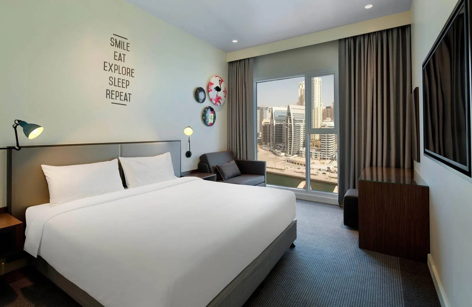 Rove Dubai Marina 3*