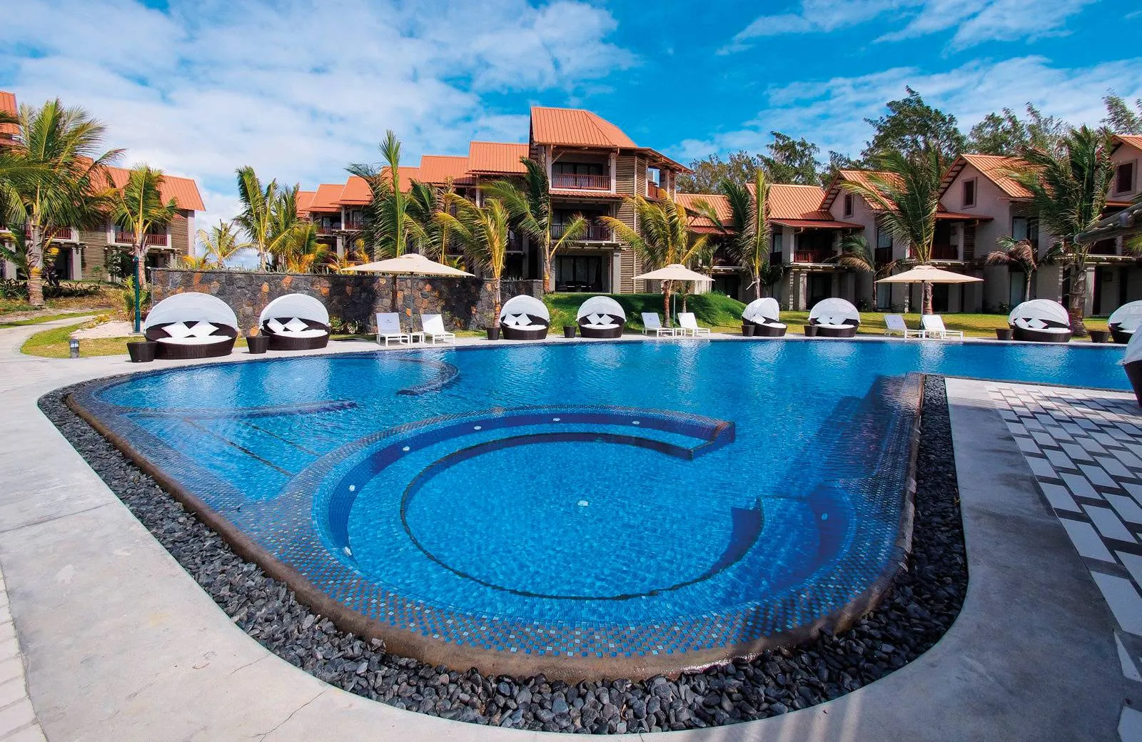 Crystals Beach Resort Belle Mare, a member of Radisson Individuals 4*