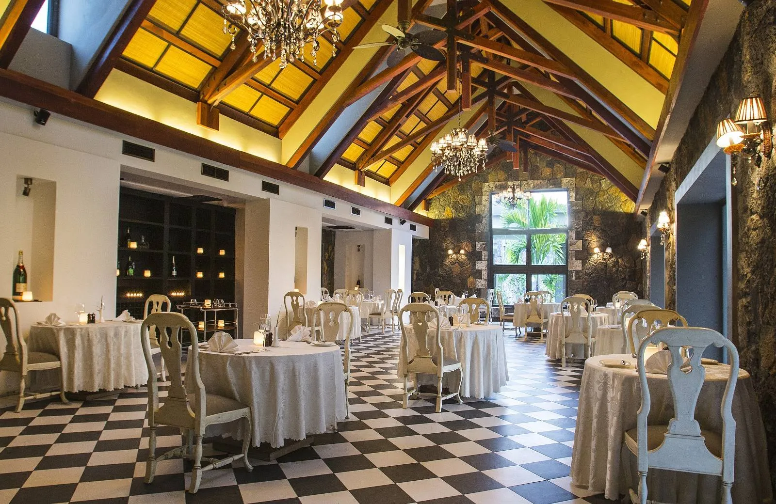 Crystals Beach Resort Belle Mare, a member of Radisson Individuals 4*