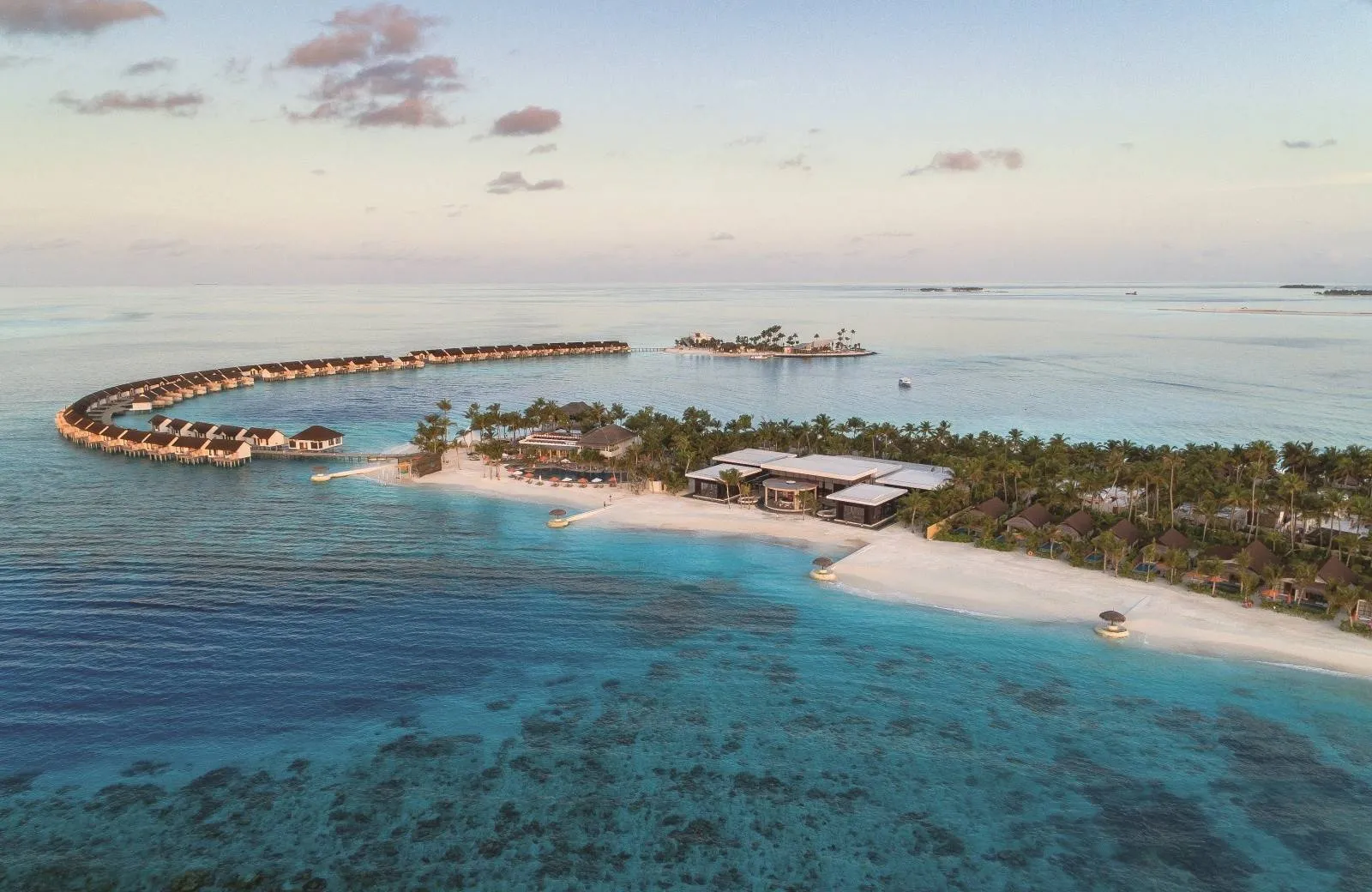 OBLU SELECT Sangeli 5*