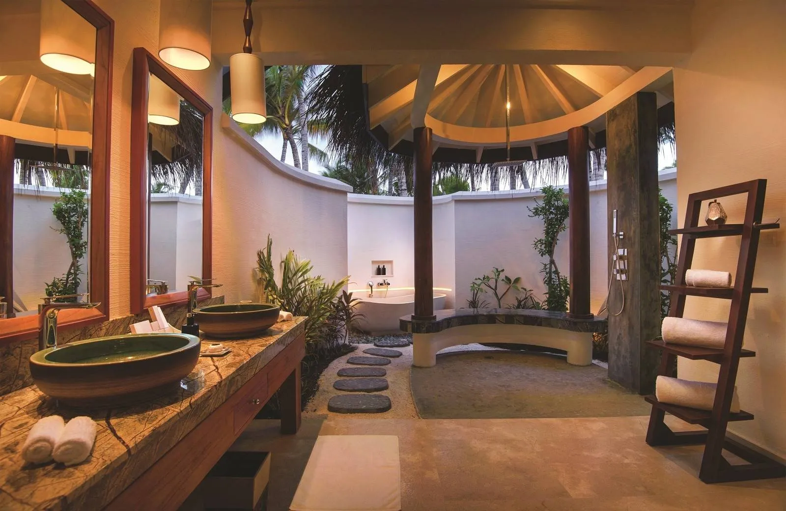 OBLU SELECT Sangeli 5*