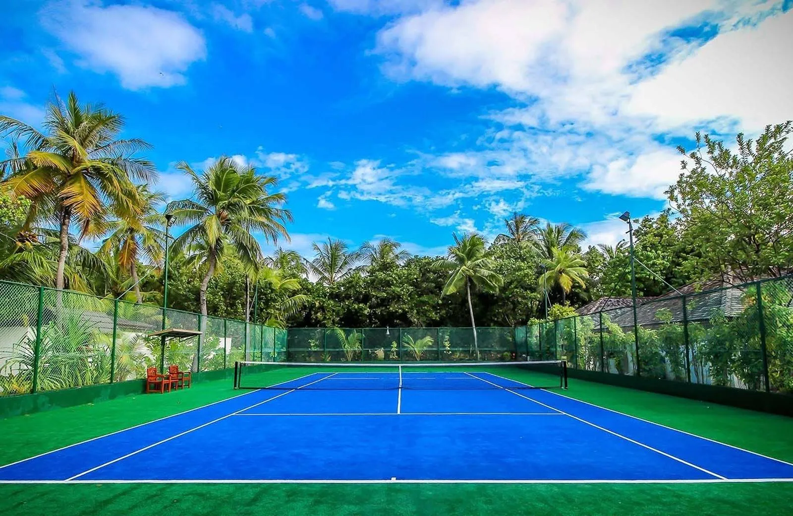 Kuredu Island Resort & Spa 4*