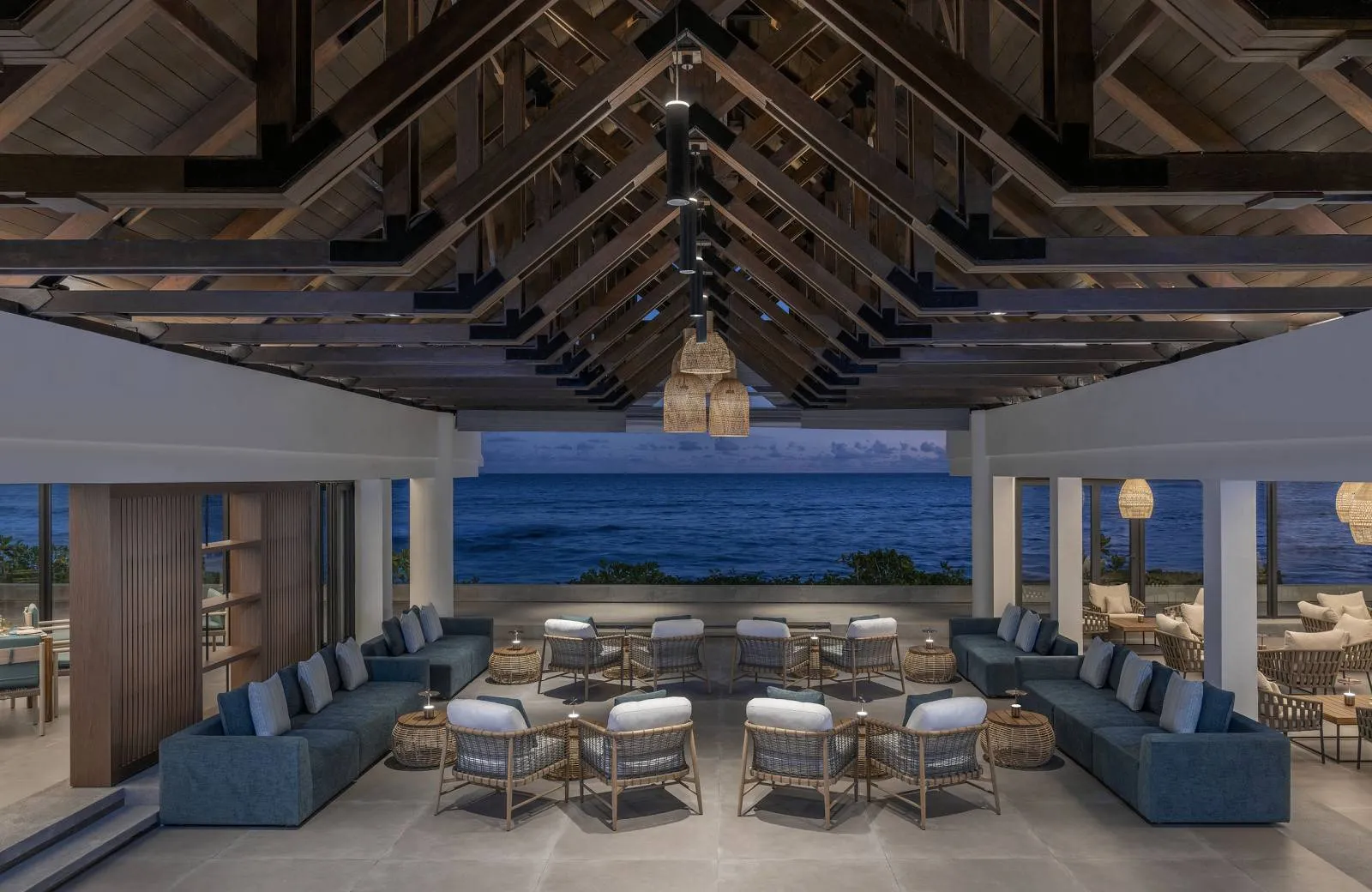 Avani+ Barbarons Seychelles 4*